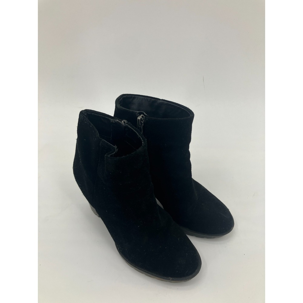 BCBGeneration Boots Women's US 6.5 M Black Suede Leather Block Heel Ankle Bootie